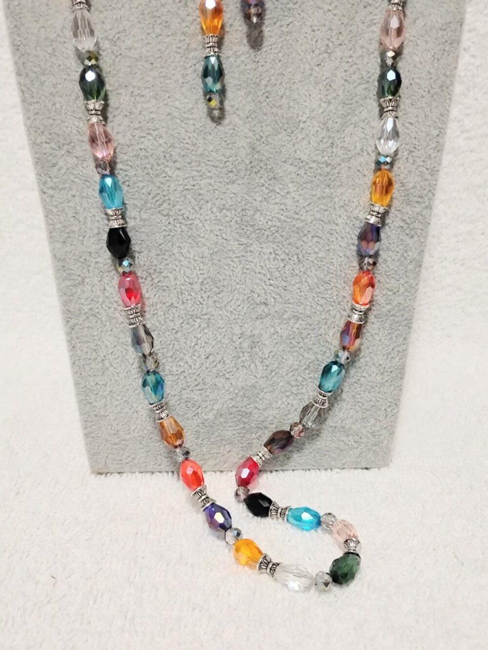 Matching Set Fashion Jewelry 31" Colorful Glass Teardrop Necklace & Earrings - Picture 3 of 8